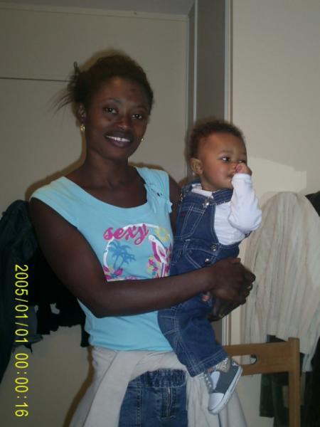 Fatou et Ti Valou son bebe